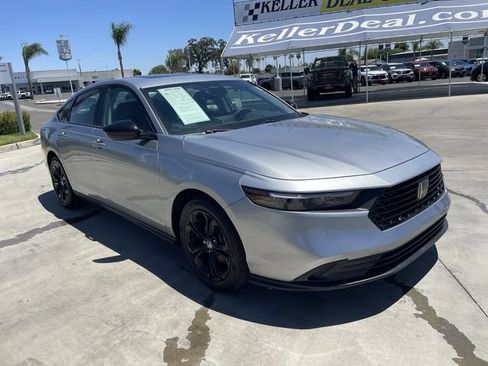 Used 2025 Honda Accord SE image 2