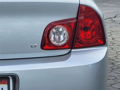 Used 2009 Chevrolet Malibu LT image 8