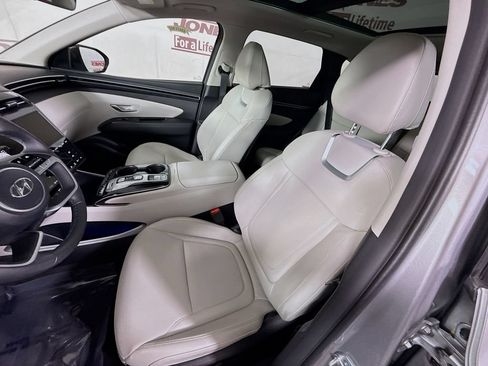 Certified 2024 Hyundai Tucson Limited AWD/4WD image 27