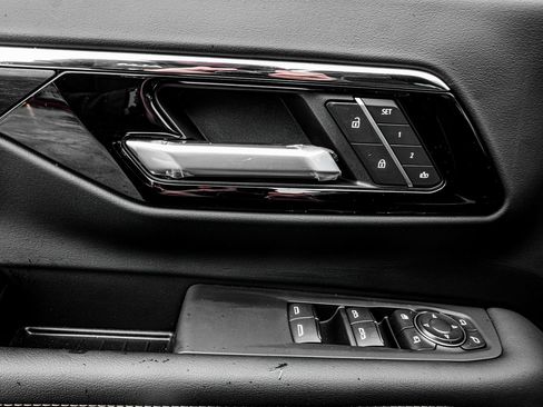 New 2026 Chevrolet Suburban Premier w/ Sun And Tow Package image 28