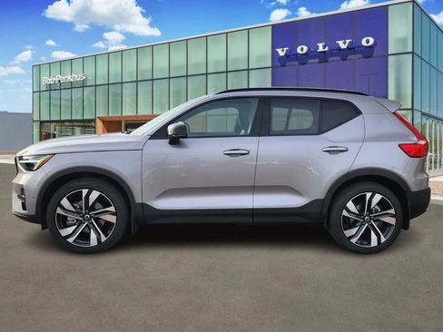Used 2026 Volvo XC40 B5 Ultra w/ Protection Package Premier image 30