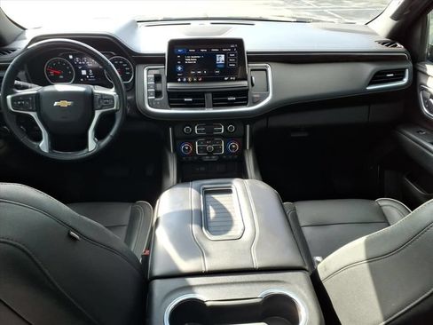Used 2021 Chevrolet Tahoe Premier w/ Premium Package RWD image 27