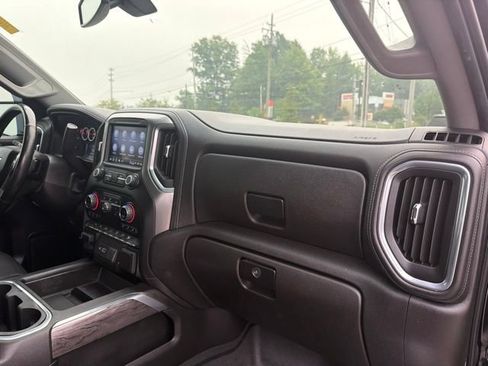 Used 2021 Chevrolet Silverado 1500 LTZ AWD/4WD image 25
