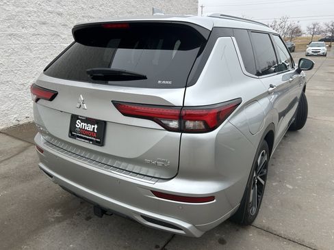 Used 2023 Mitsubishi Outlander SEL image 6