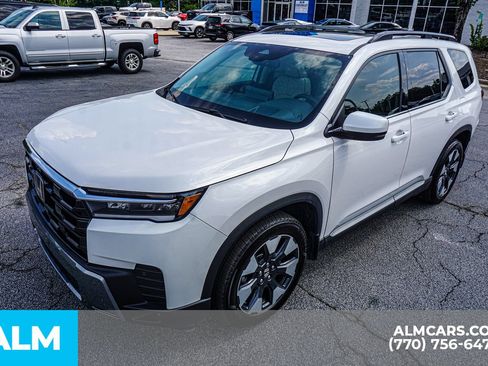 Used 2026 Honda Pilot Elite image 19