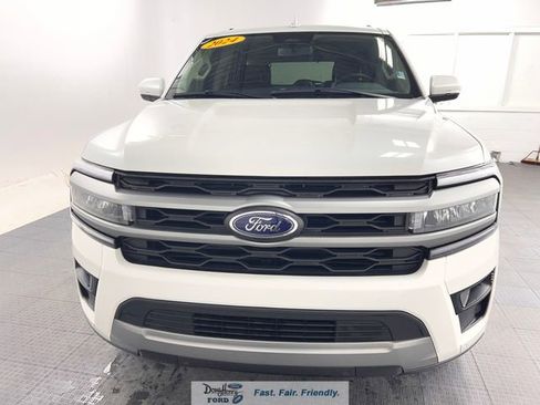Used 2024 Ford Expedition XLT AWD/4WD image 2