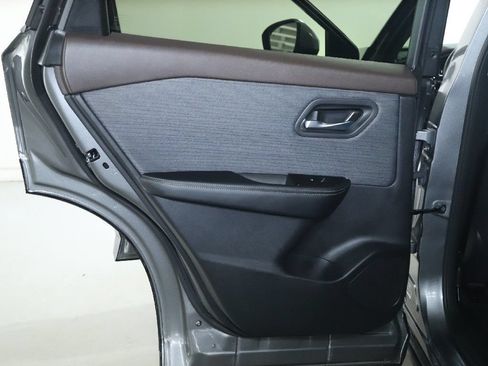 Certified 2023 Nissan Rogue SV AWD/4WD image 13