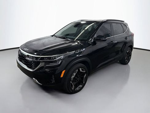 Used 2024 Kia Seltos SX w/ SX Sunroof Package AWD/4WD image 5