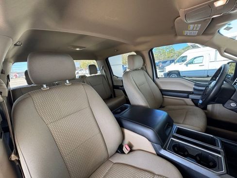 Used 2018 Ford F150 XLT w/ Equipment Group 302A Luxury image 19