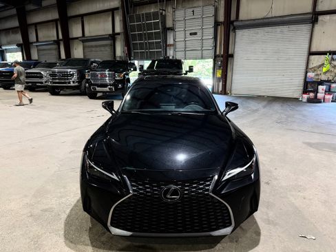 Used 2022 Lexus IS 300 w/ Premium Package RWD image 10