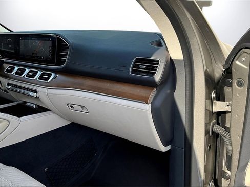 Used 2020 Mercedes-Benz GLE 350 4MATIC image 19