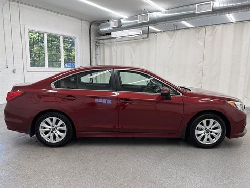 Used 2015 Subaru Legacy 2.5i Premium AWD/4WD image 4