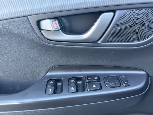 Used 2019 Hyundai Kona Ultimate w/ Cargo Package image 11