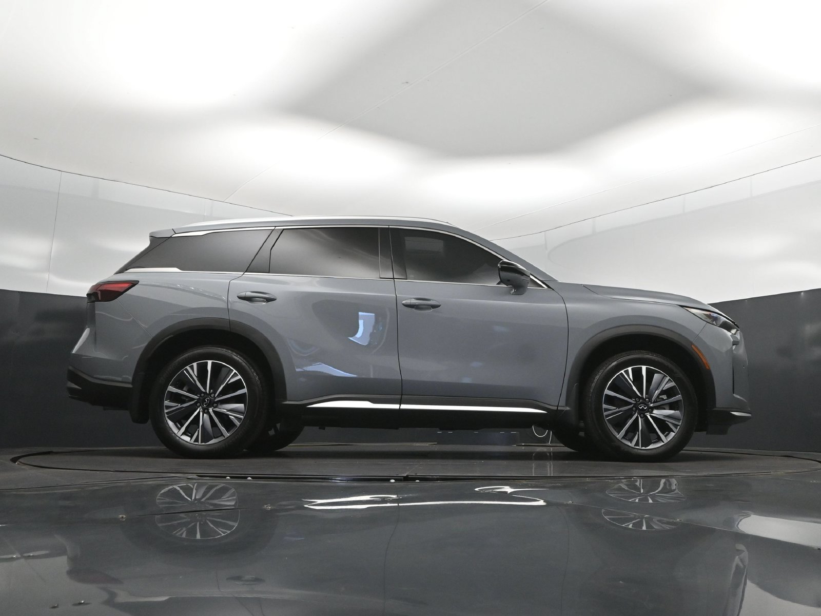 Certified 2026 INFINITI QX60 Luxe w/ Cargo Package FWD image 44