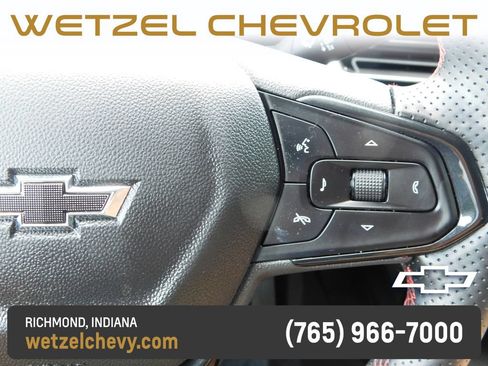 Used 2026 Chevrolet Trax RS FWD image 29