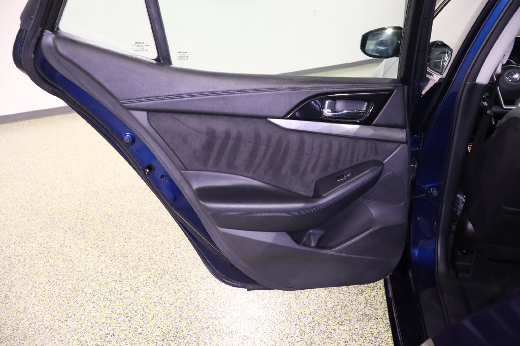 Used 2016 Nissan Maxima SR FWD image 37