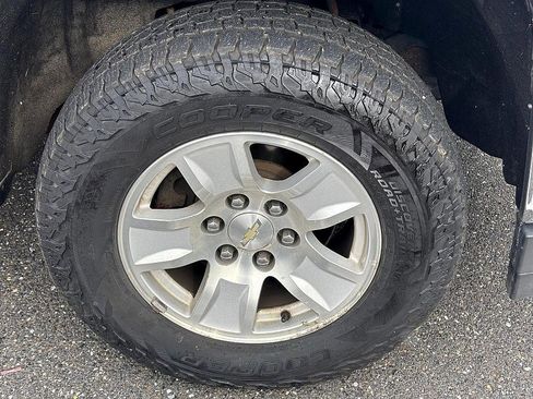 Used 2018 Chevrolet Silverado 1500 LT w/ All Star Edition image 12