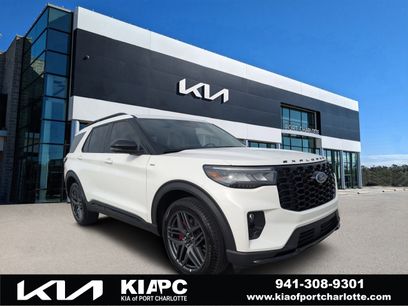 Used 2025 Ford Explorer ST-Line w/ ST-Line Street Pack