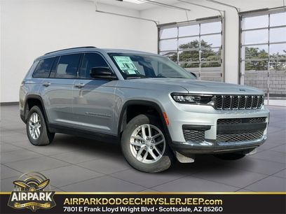 New 2023 Jeep Grand Cherokee L Laredo w/ Trailer Tow Group (B)