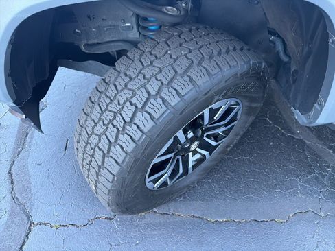 Used 2023 Toyota Tacoma 4x4 Double Cab image 19
