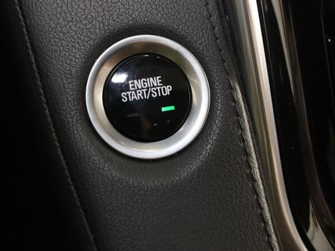 Used 2019 Cadillac Escalade ESV Premium Luxury image 32