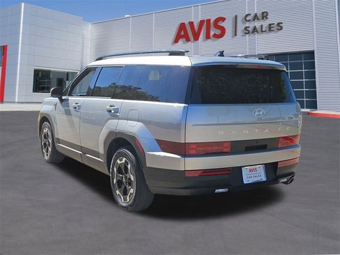 Used 2025 Hyundai Santa Fe SEL image 3