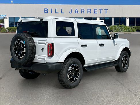 New 2026 Ford Bronco Outer Banks AWD/4WD image 4