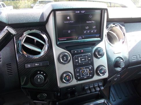 Used 2013 Ford F250 Lariat w/ Lariat Ultimate Pkg AWD/4WD image 36