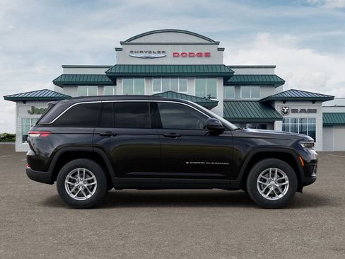 New 2026 Jeep Grand Cherokee Laredo X AWD/4WD image 21