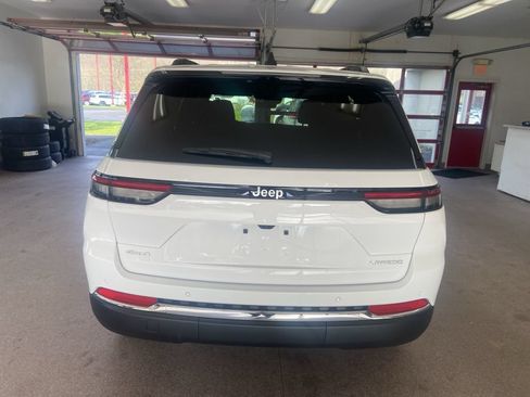 New 2026 Jeep Grand Cherokee Laredo X AWD/4WD image 9