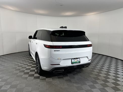 Used 2024 Land Rover Range Rover Sport Dynamic SE image 8