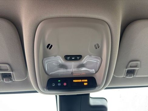 Used 2024 Buick Encore GX Sport Touring w/ Comfort Package image 17