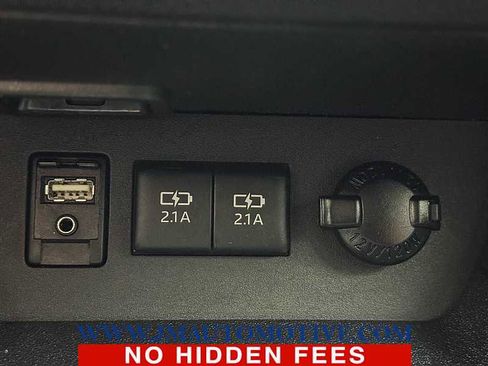 Used 2018 Toyota Highlander XLE image 39