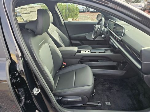 New 2025 Hyundai Ioniq 6 SEL image 10