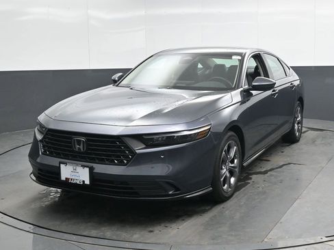 Used 2025 Honda Accord EX-L image 7