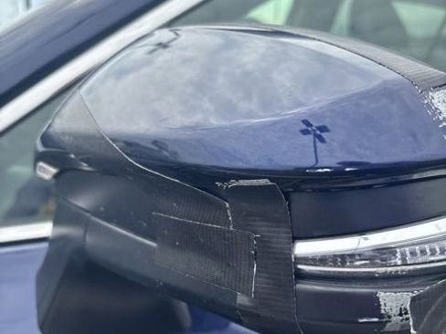 Used 2021 Toyota Venza LE AWD/4WD image 21