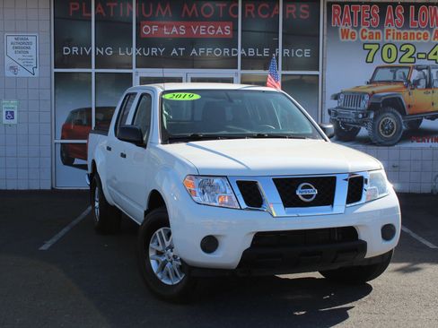 Used 2019 Nissan Frontier SV AWD/4WD image 6