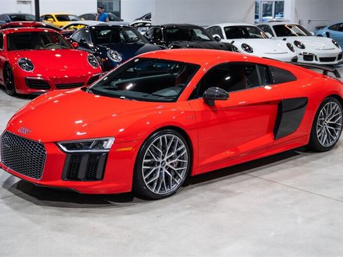 Used 2017 Audi R8 V10 plus AWD/4WD image 2