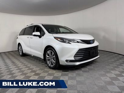 Used 2024 Toyota Sienna Platinum