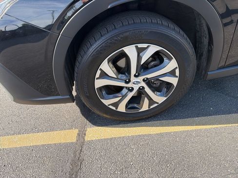 Certified 2022 Subaru Outback Touring XT AWD/4WD image 4