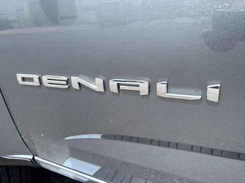 Certified 2022 GMC Canyon Denali AWD/4WD image 11
