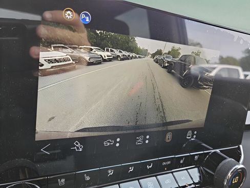 New 2026 Chevrolet Colorado Z71 w/ Technology Package image 21