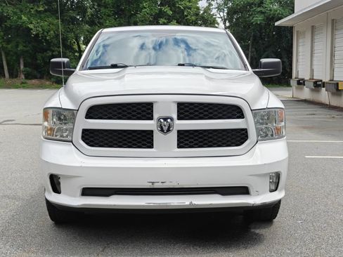 Used 2018 RAM 1500 Express AWD/4WD image 8
