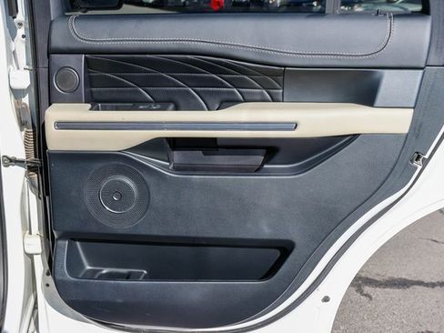 Used 2020 Ford Expedition Platinum image 22