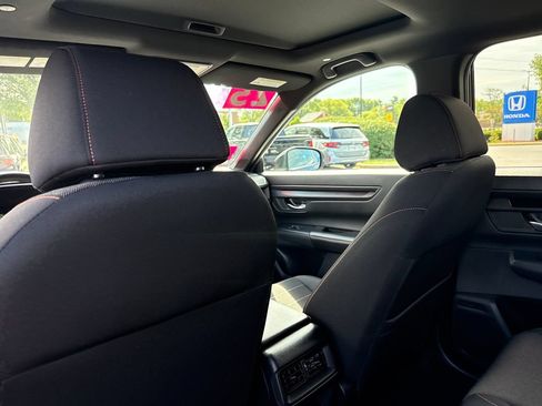 Certified 2025 Honda CR-V Sport image 21