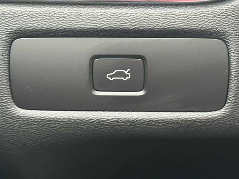 New 2026 Volvo XC60 B5 Ultra w/ Protection Package Premier image 36