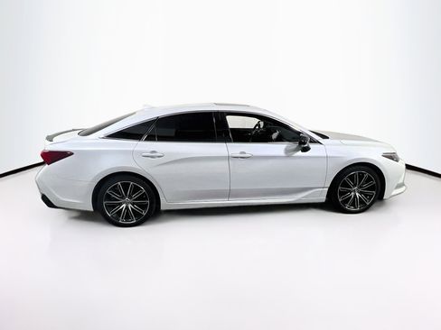 Used 2019 Toyota Avalon Touring w/ All Weather Liner Package FWD image 4
