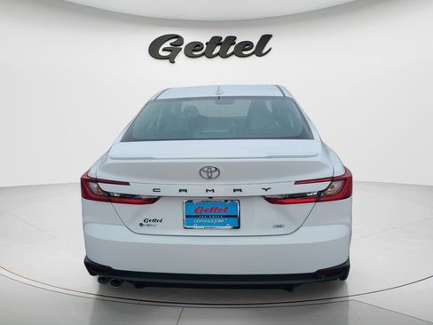 Used 2026 Toyota Camry SE w/ Convenience Package FWD image 6