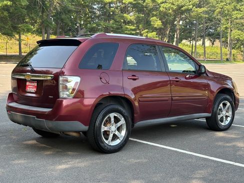 Used 2007 Chevrolet Equinox LT w/ LT Preferred Equipment Group image 5