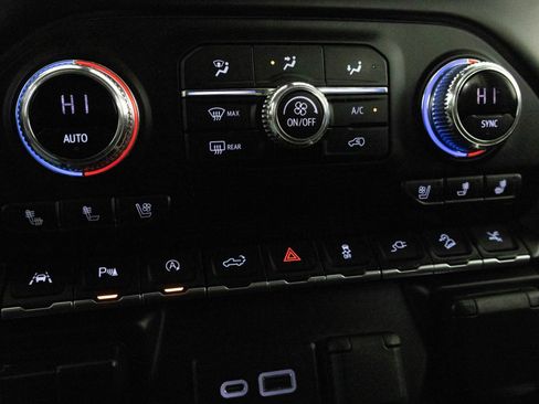 Used 2020 GMC Sierra 1500 Denali w/ Denali Ultimate Package image 22